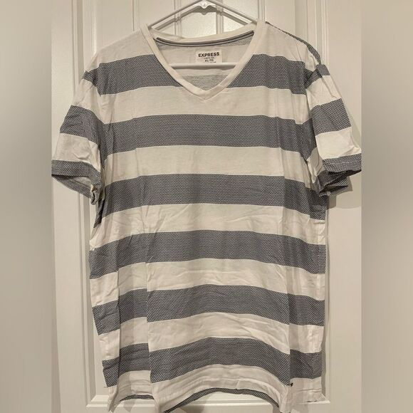 Express Men’s Gray Striped Short Sleeve T-Shirt – Size XL - Picture 2 of 6